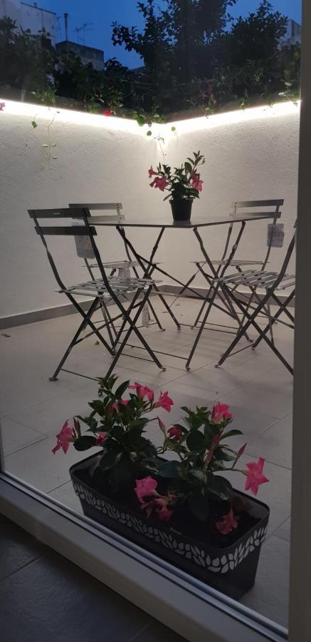 Il Cortile Segreto - Con Parcheggio Privato Apartment Lecce Luaran gambar